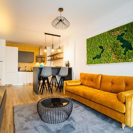 Magnificent Home At Prima Residence Орадеа Екстериор снимка