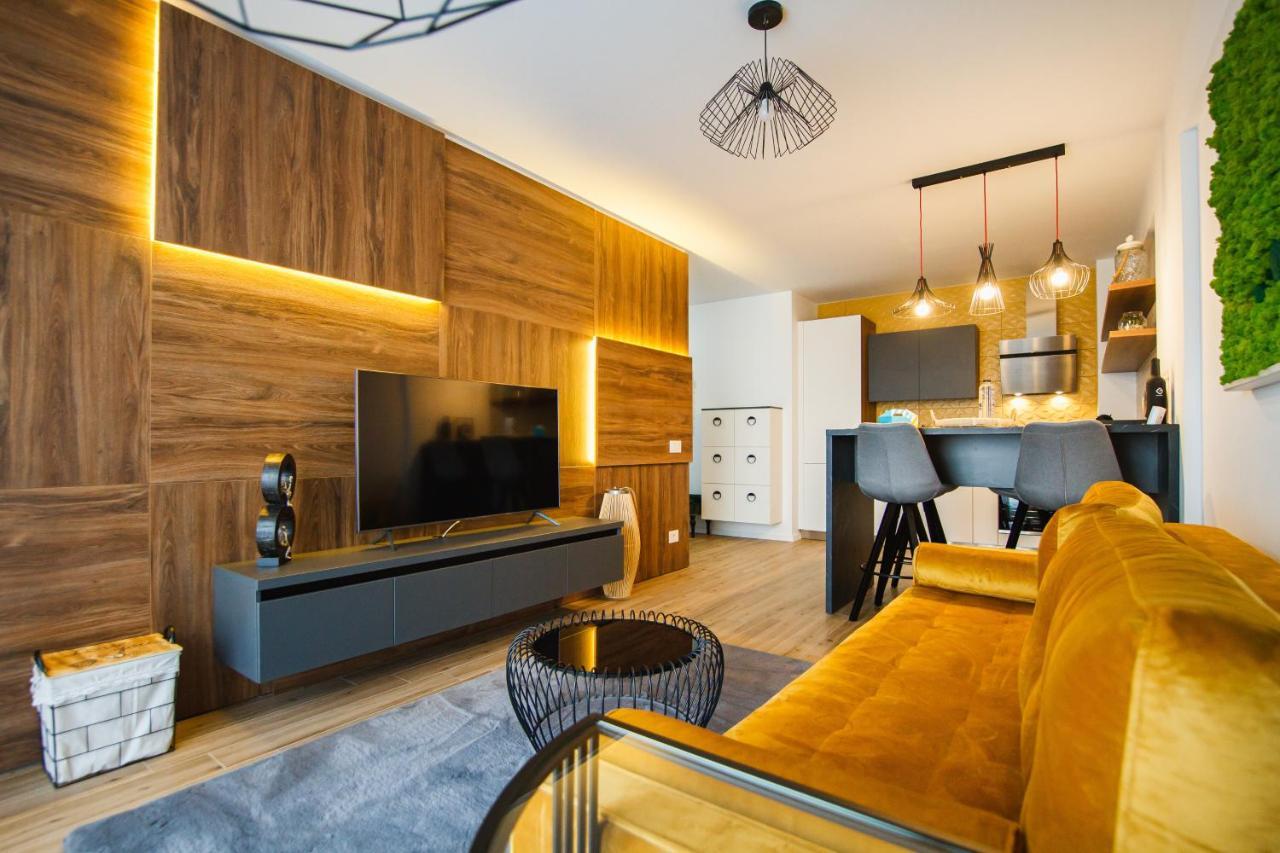 Magnificent Home At Prima Residence Орадеа Екстериор снимка